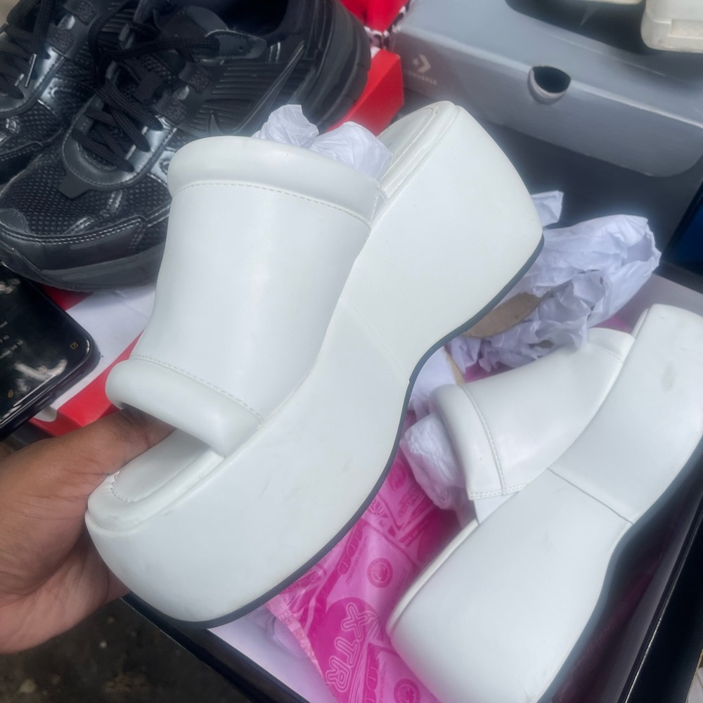 So Me White Platform Wedges